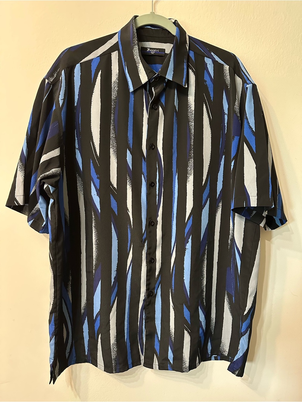 Bassiri Uomo Men Shirt XL Short Sleeve Button Up Abstract Vertical Stripe Black